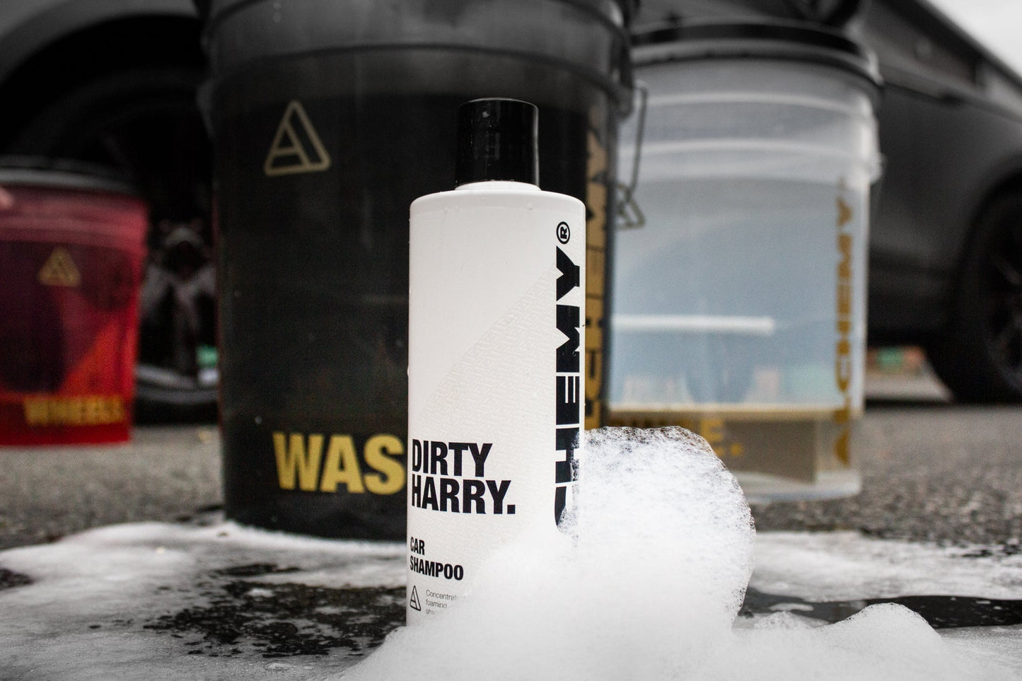 Alchemy Transparent Black Wash Bucket With Screw Lid & Gold Decals - WeDoDetail