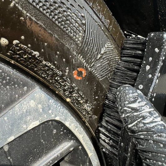 Mammoth - Car Tire Scrubbing Brush - WeDoDetail